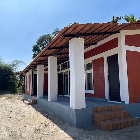 Lake Ripples - Farmstay & Camping Ponnampet Luaran gambar